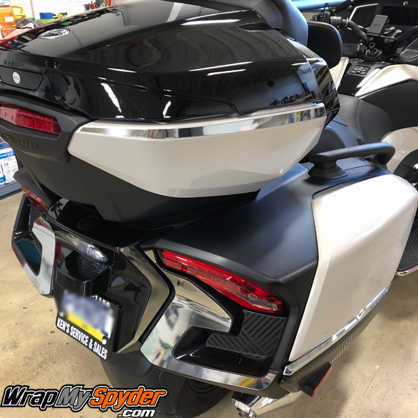 2020+-BRP-Can-am-Spyder-RT-Limited--Top-Case-Chrome-Side-Bar-and-Tail-light
