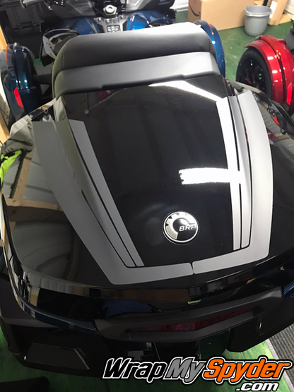 2020-+-BRP-Can-am-Spyder-RT-Limited-Tri-Wing-Top-Case-in-Charcoal-Metallic