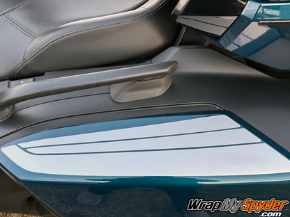 2020+-Spyder-RT-RT-Limited-Tri-wing-Saddlebag-stripes