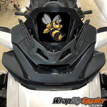 2020-Spyder-RT-Windshield-Plate-logo-Angry Bee