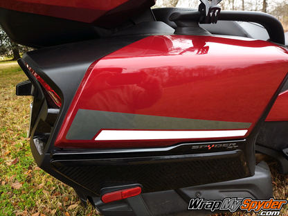 2020+-Spyder-RTL-Break-Stripe-Edge-kit-White-and-Charcoal-Saddlebag-stripes