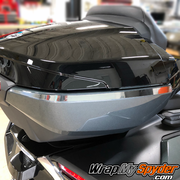 BRP-Can-am-Spyder--ChromeTop-Case-Side-bar-insert