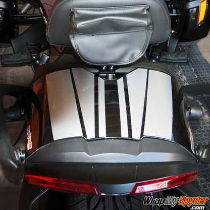 BRP-Can-am-Spyder-F3---F3S-mono-seat-cowl-Daytona-in-silver-metallic