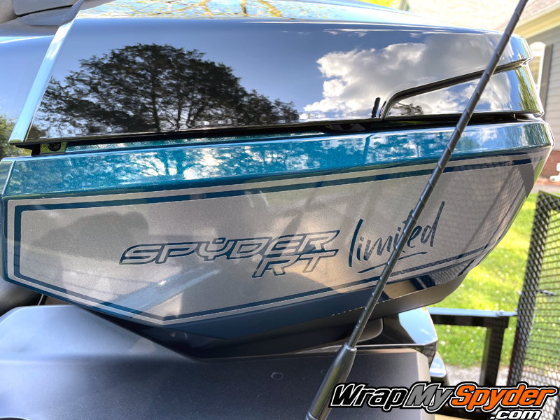 BRP-Can-am-Spyder-RT---F3-Limited-Top-Case-Side-Stripe-Spyder-RT-Limited-in-Charcoal-Racite