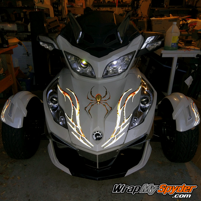 Barbwire-Lightning-red-reflective