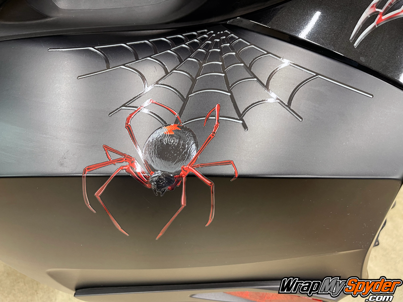 Black-Widow-Crawler-Red-Legs-kit-getting-creative-on-2010-2019-Spyder-RT-saddlebags