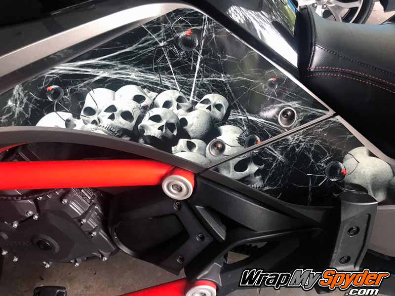 BRP Canam Spyder F3 Knee Panel kit Black widow Party