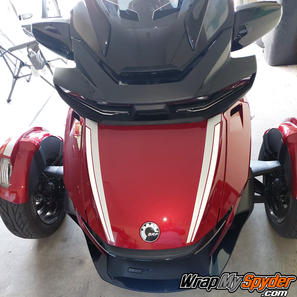 Break-Stripe-Edge-Can-am-Spyder-RT-outer-frunk-stripes