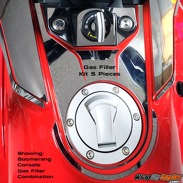Can-am-Spyder-F3-PVC-Chrome-Gas-FIller,-Boomerang-and-Console-close-up