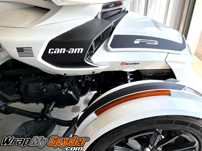Can-am-Spyder-F3-side-panel-text-insert-with-Le-Blanc-frunk-stripes
