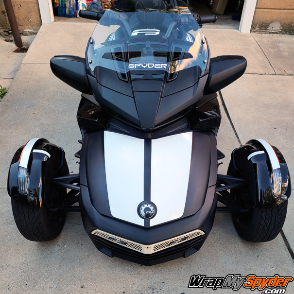 Can-am-Spyder-Le-Mans-frunk-racing-stripe-kit-shown-in-White-with-2019+-fender-tops-kit