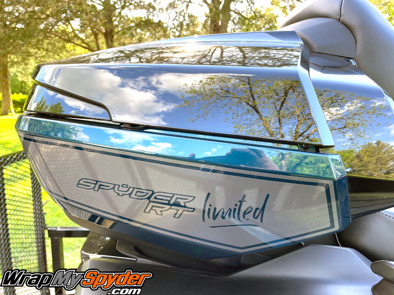 Can-am-Spyder-RT---F3-Limited-Top-Case-Side-Stripe-Spyder-RT-Limited-in-Charcoal-Racite