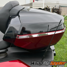 Can-am-Spyder-RT-Limited--F3-Limited-Top-Case-Chrome-side-accent-bar