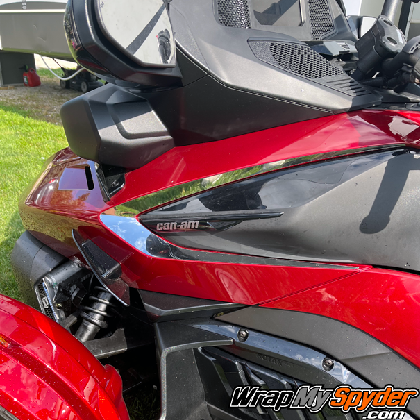 Can-am-Spyder-RT-RT-Limited-2020-2023+-Chrome-Boomerang--insert-overlay