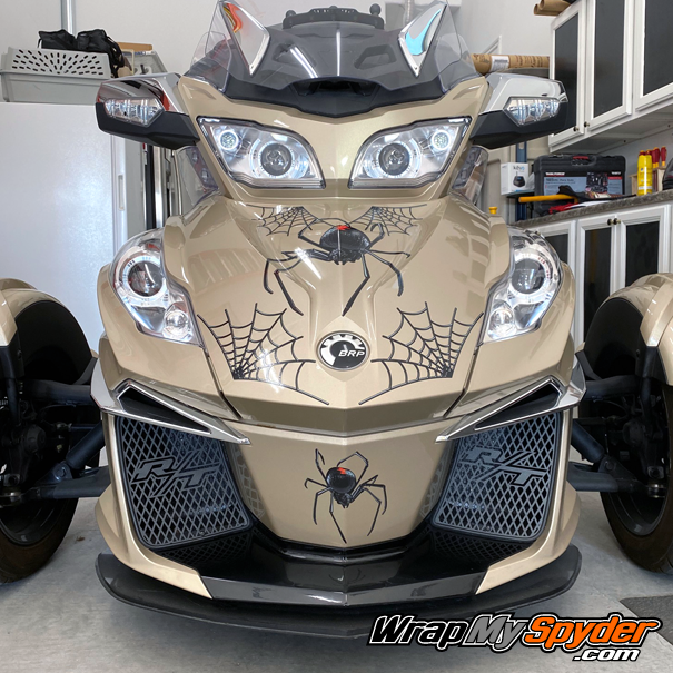 Can-am-Spyder-decal-set-Black-Widow-Crawler-comes-with-spiders-and-webs