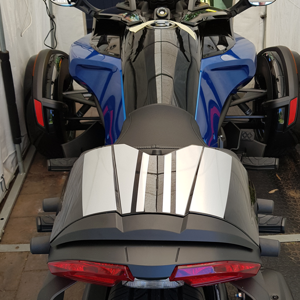 Daytona STYLE-Mono-Seat-Cowl-Silver-Met