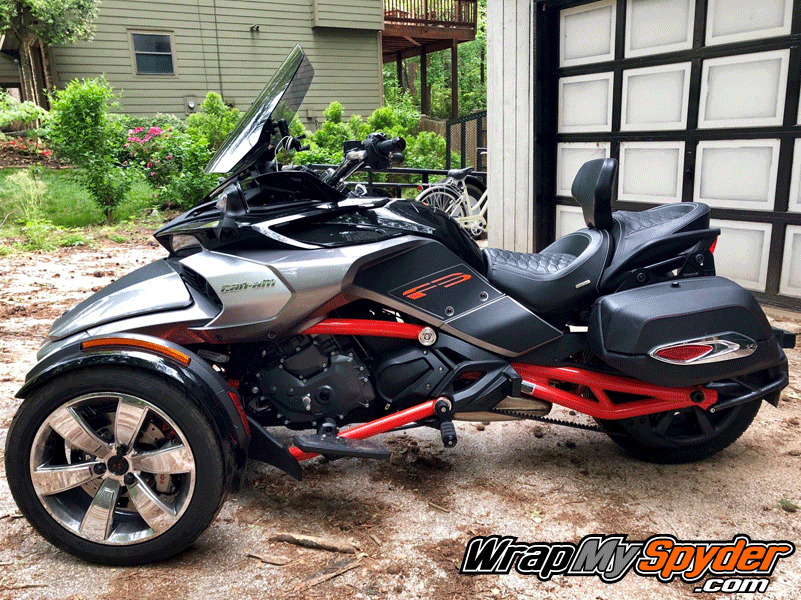 F3-knee-Panel kit matte black iwth can-am red text