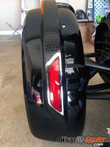 BRP Spyder Alligator 2019 Fender Tops with custom chrome accent