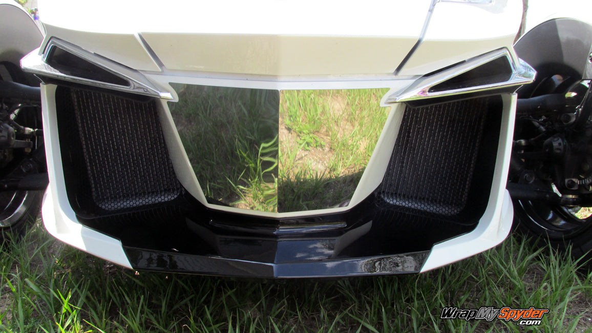 Spyder RT chrome kit for air dam area