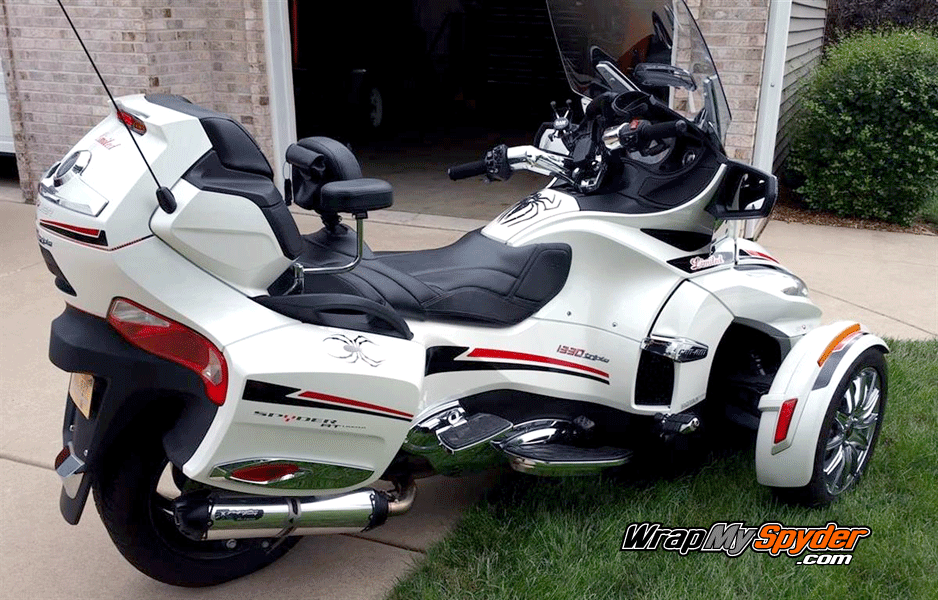 Create your own look with our Black- Red Break-Stripe-kit for Spyder RT