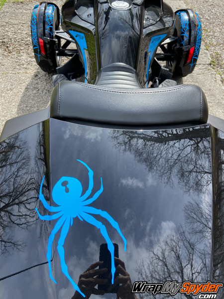 Spider-Key-decal-in-Olympic-blue-with-Break-Stripe-Knee-panels-and-fender-web-kit-for-new-style-fenders