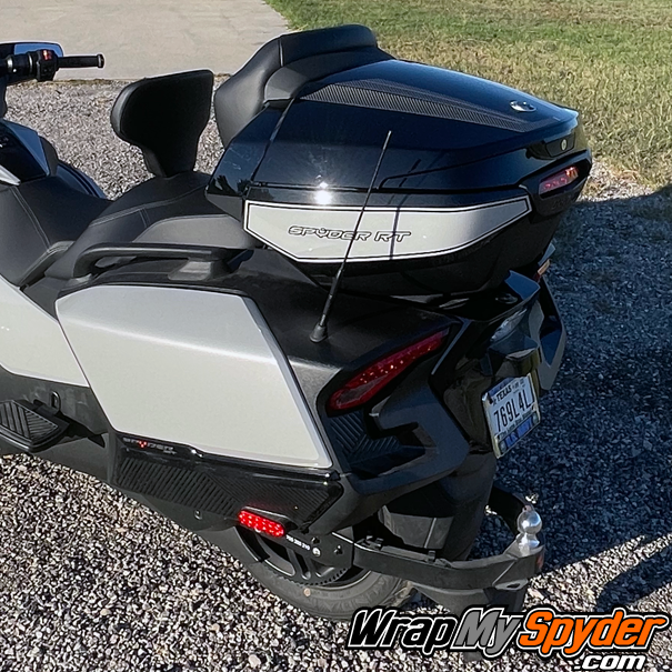 Spyder-RT-Limited-Top-Case-Side-Stripe-in-Chalk-color