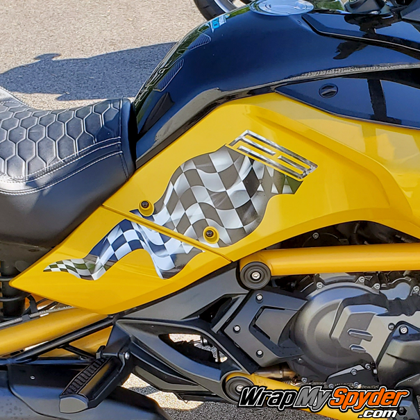 Spyder F3 Waving-Checkers-knee-panel