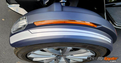 Can-am-Spyder-2019+-Break-Stripe-Fender-stripe-in-Silver-Metallic
