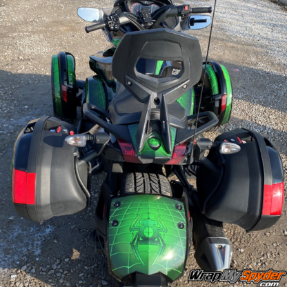Lantern-Web-Multi-piece-Can-am-Spyder-wrap-kit-mounted-on-Spyder-ST