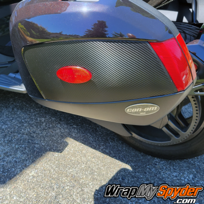 Can-am-Spyder-ST-saddlebag-insert-in-textured-carbon-fiber-Black