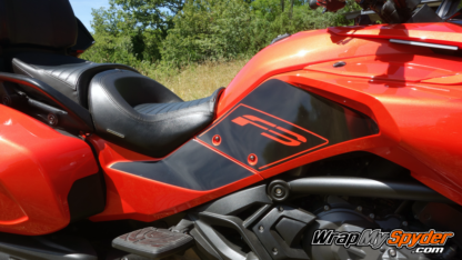 Can-am-Spyder-F3-Limited-Full-Knee-Panel-Cutout-Gloss-Black
