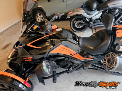 Can-am-Spyder-F3-wrap-kit-in-Orage-gloss-Boomerang,-tri-wing-knee-panels,-fender-tops,-can-am-side-panel-text,-mono-seat-cowl,-angel-wings