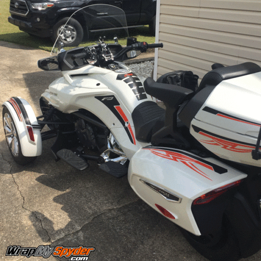 F3-Break-stripe-lightning kit in Orange and textured carbon fiber Black