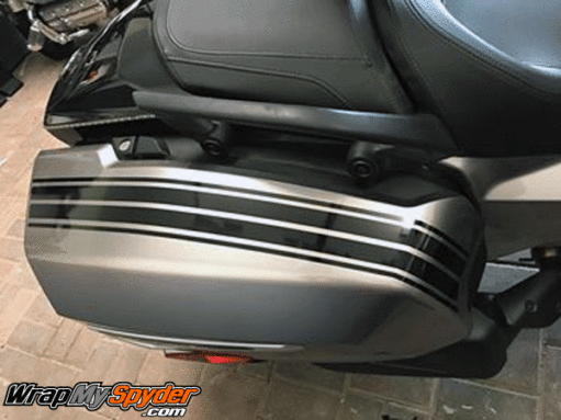F3-GT-Saddle-Bag-stripes Gloss Black