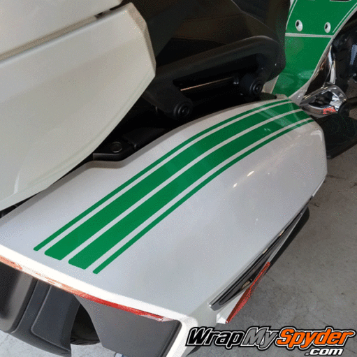 Spyder F3 Limited-saddle-bag-stripes with optional Knee Panel cut out in Kelly Green