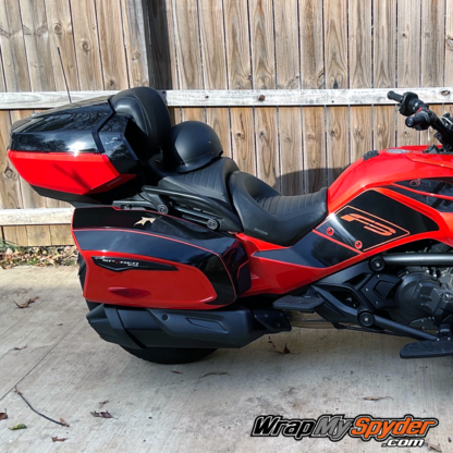 BRP-Can-am-Spyder-F3-Limited---Touring-Saddlebag-protection-kit-in-Gloss-Black