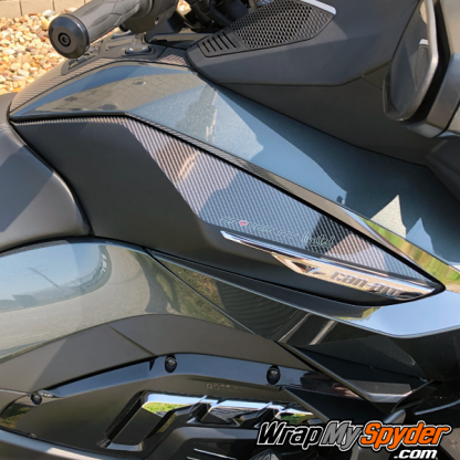 2020+-BRP-Can-am-Spyder-RT-Switch-Panel-Gloss-Carbon-fiber-with-Spyder-RT-Limited-text
