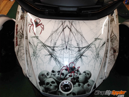 2020+BRP Can-am Spyder RT-Widows-Dinner-frunk-kit-mounted-on-Chalk