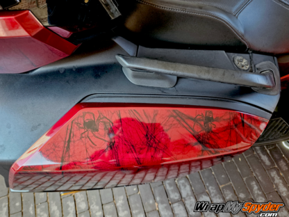 Widows-Dinner-Spyder-RT-Wrap-on-top-of-side-saddlebags-for-Can-am-Spyder-RT