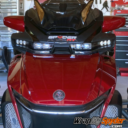 Spyder-RT-Chrome-emblem-mounted-on-2020+-Spyder-RT-Limited