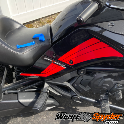 Can-am-Spyder-F3-Tri-Wing-Knee-Panels-in-Red