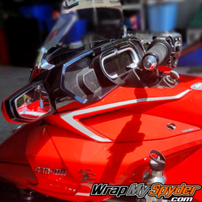 Can-am-Spyder-F3-Limited---Touring-Boomerang-in-Silver-Metallic-color