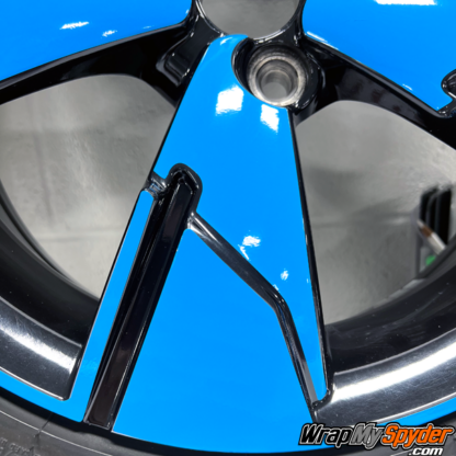 Can-am-Spyder-F3-Wheel-wrap-Inner-and-outer-section-close-up-view-shown-in-Olympic-Blue