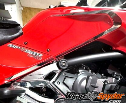F3 Chrome Knee Accent kit created to enhance and accent the side of your knee panels on all F3 Spyder models