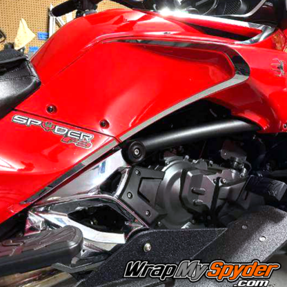 Can-am-Spyder-F3-Chrome-Accent-kit-located-on-the-side-panels-of-your-F3-Spyder